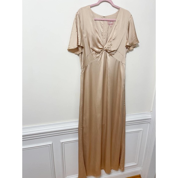 Show Me Your Mumu Rome Twist Gown in Champagne Luxe Satin Size XL NP - Picture 6 of 7